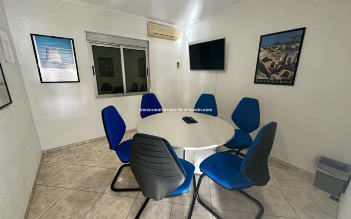 Image No.18-6 Bed Villa for sale