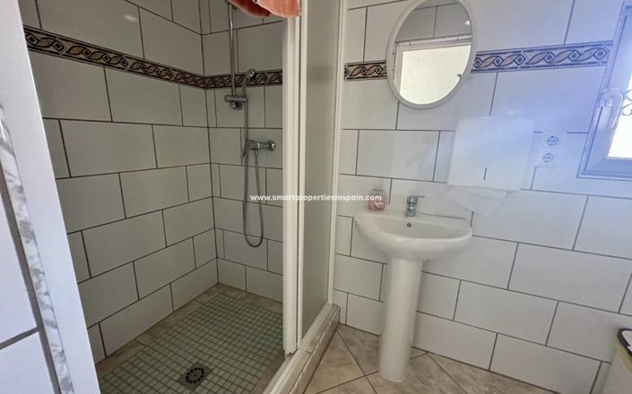 Image No.9-6 Bed Villa for sale