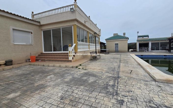 Image No.9-6 Bed Country House for sale