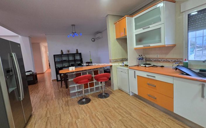 Image No.23-6 Bed Country House for sale