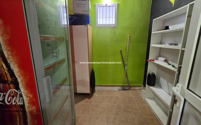 Image No.39-6 Bed Country House for sale