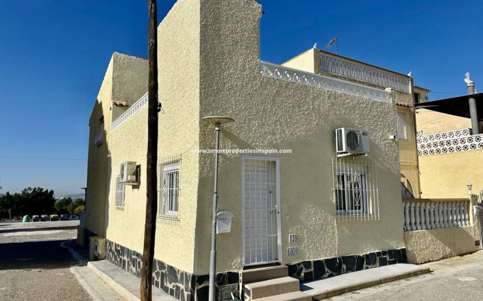 Image No.1-1 Bed Townhouse for sale