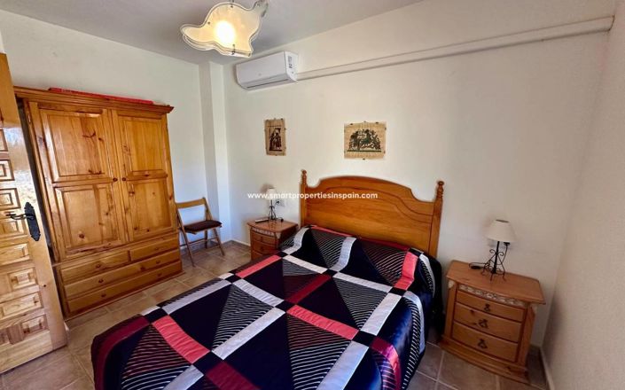 Image No.10-4 Bed Townhouse for sale