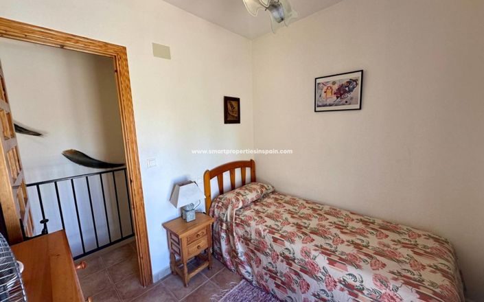 Image No.16-4 Bed Townhouse for sale