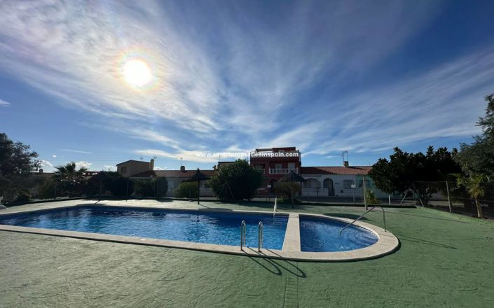 Image No.32-4 Bed Townhouse for sale