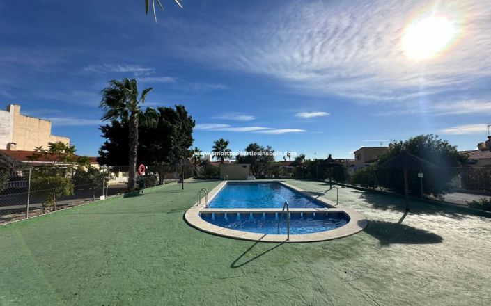 Image No.33-4 Bed Townhouse for sale