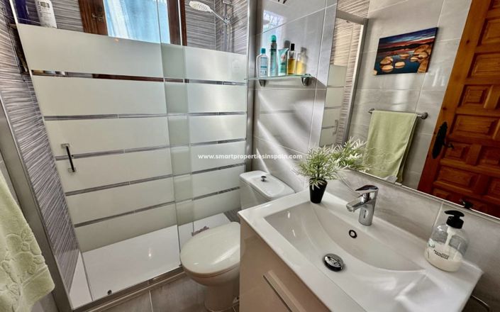 Image No.8-4 Bed Villa for sale