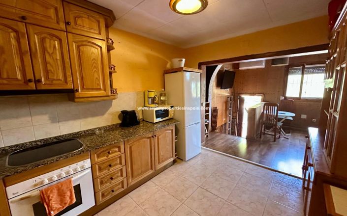 Image No.2-2 Bed Townhouse for sale