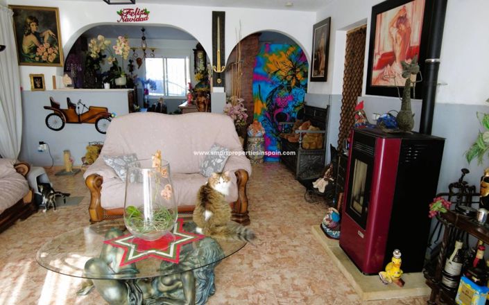 Image No.15-4 Bed Country House for sale