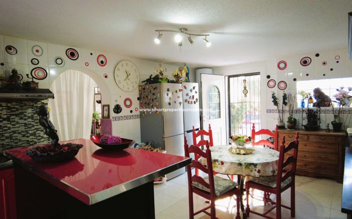 Image No.19-4 Bed Country House for sale