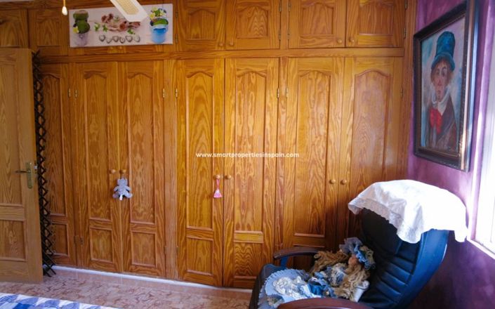 Image No.23-4 Bed Country House for sale