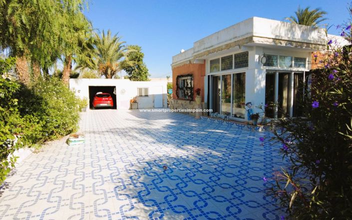 Image No.3-4 Bed Country House for sale