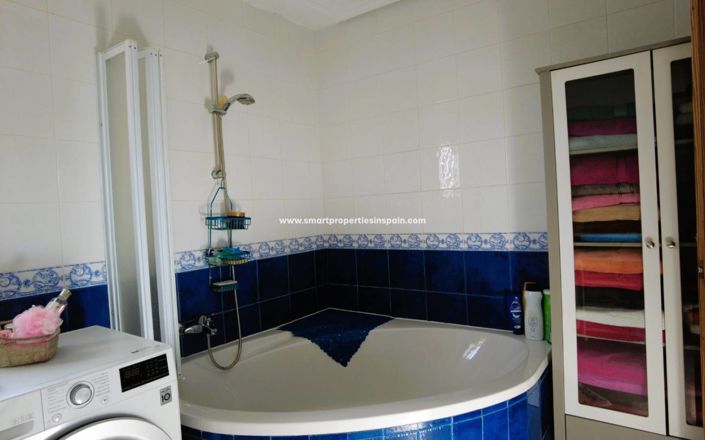 Image No.33-4 Bed Country House for sale