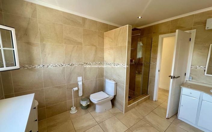 Image No.19-5 Bed Villa for sale