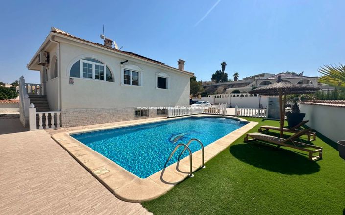 Image No.4-5 Bed Villa for sale