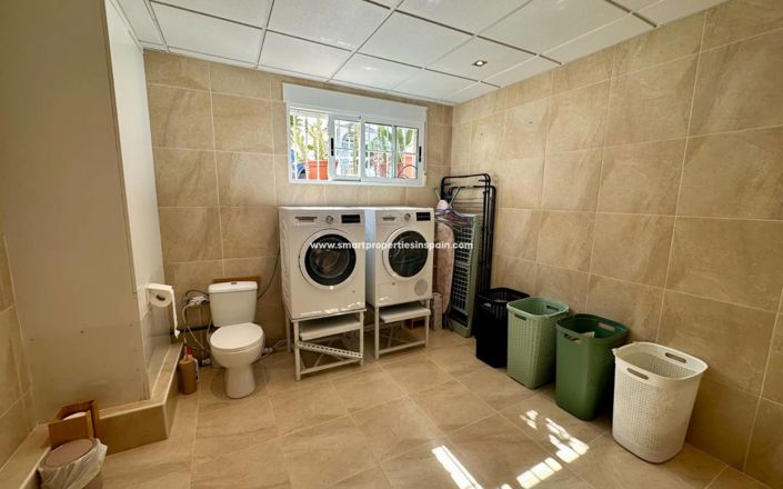 Image No.44-5 Bed Villa for sale