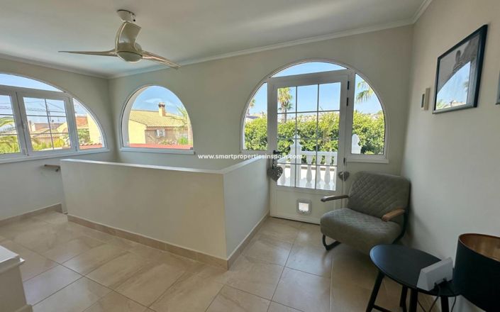 Image No.47-5 Bed Villa for sale