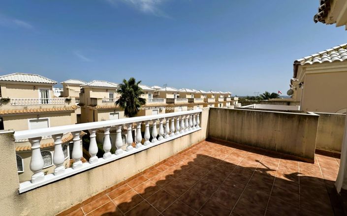 Image No.27-3 Bed Villa for sale