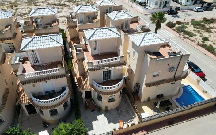 Image No.31-3 Bed Villa for sale