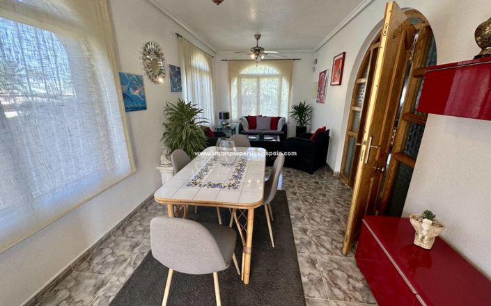 Image No.7-6 Bed Villa for sale