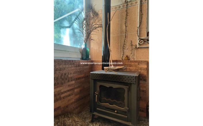 Image No.21-1 Bed Country House for sale