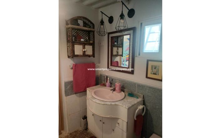 Image No.38-1 Bed Country House for sale