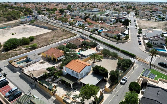 Image No.22-4 Bed Villa for sale