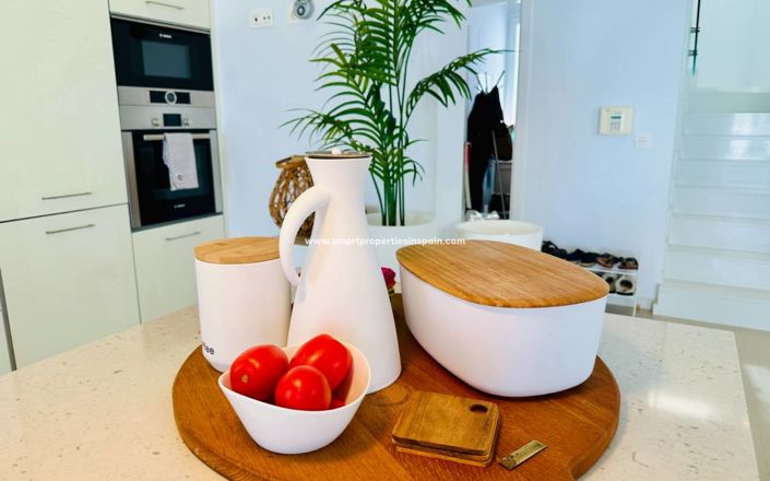 Image No.12-3 Bed Villa for sale