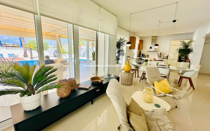 Image No.16-3 Bed Villa for sale