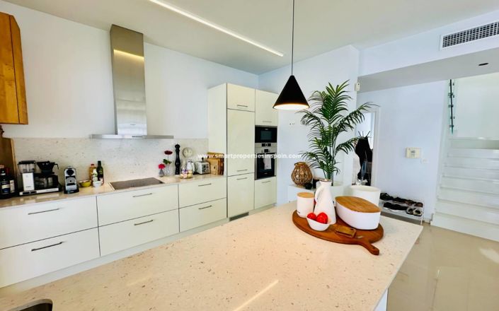 Image No.3-3 Bed Villa for sale