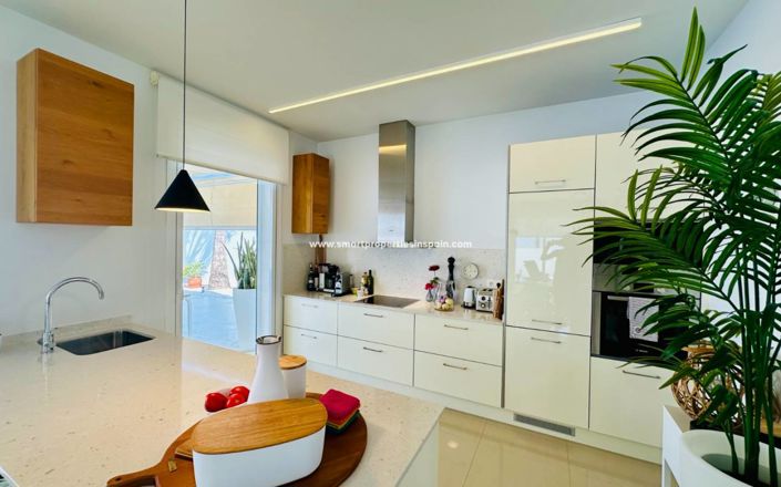 Image No.40-3 Bed Villa for sale