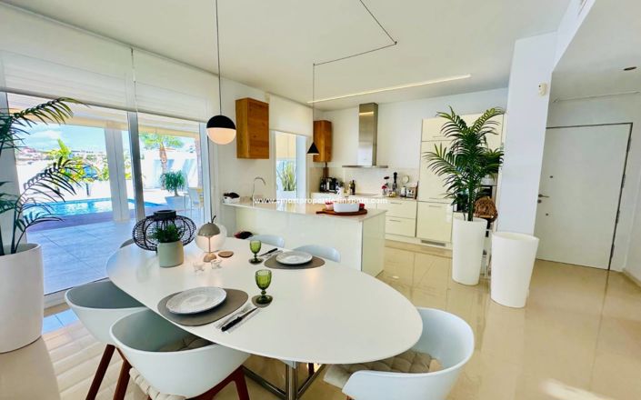 Image No.6-3 Bed Villa for sale