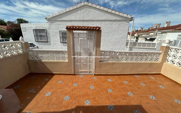 Image No.14-3 Bed Townhouse for sale