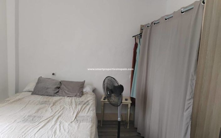 Image No.4-2 Bed Country House for sale