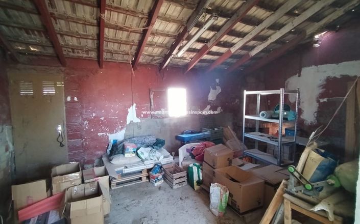 Image No.5-2 Bed Country House for sale