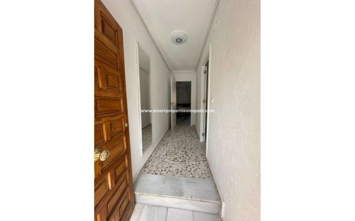 Image No.5-3 Bed Townhouse for sale