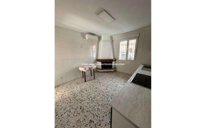 Image No.8-3 Bed Townhouse for sale