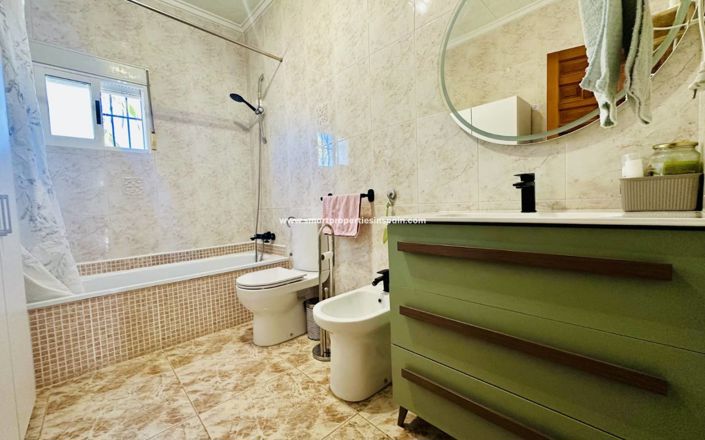 Image No.9-3 Bed Villa for sale