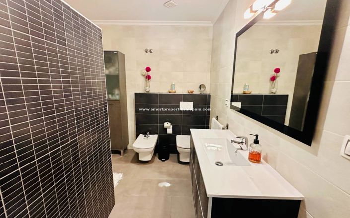 Image No.19-3 Bed Villa for sale