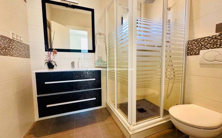 Image No.27-3 Bed Villa for sale