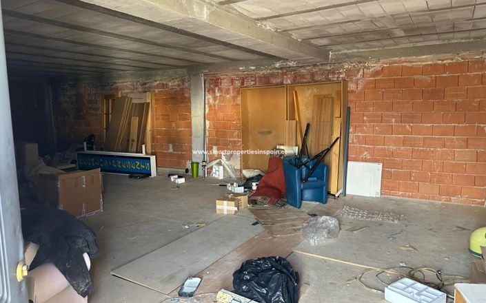 Image No.19-1 Bed Commercial for sale