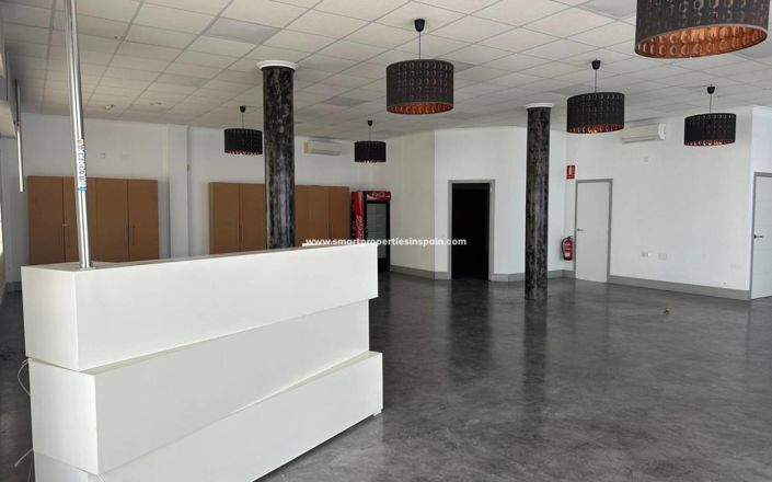 Image No.5-1 Bed Commercial for sale