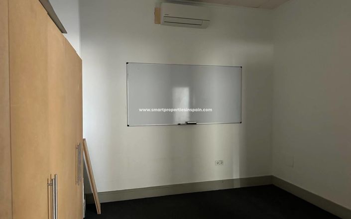 Image No.6-1 Bed Commercial for sale