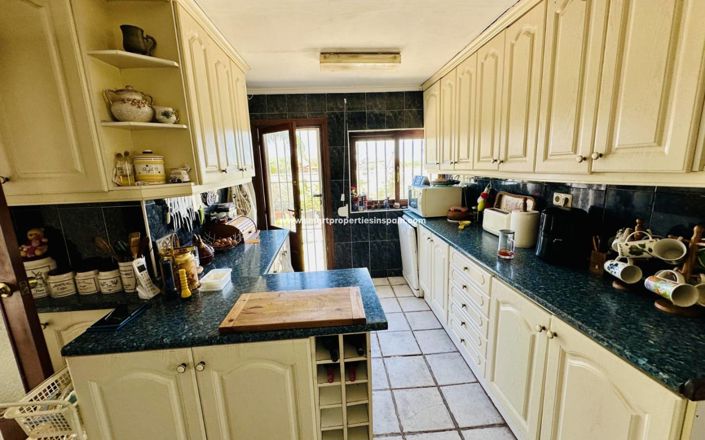 Image No.5-4 Bed Villa for sale