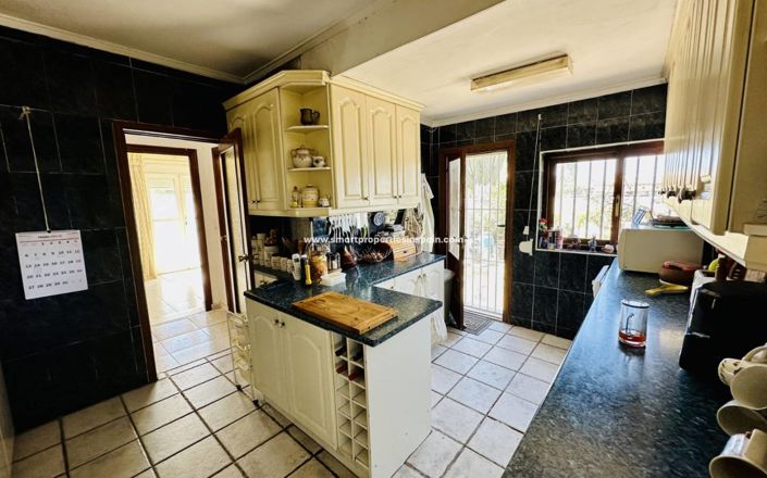 Image No.6-4 Bed Villa for sale