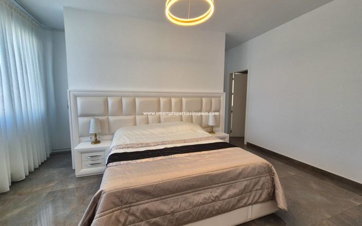 Image No.18-7 Bed Villa for sale