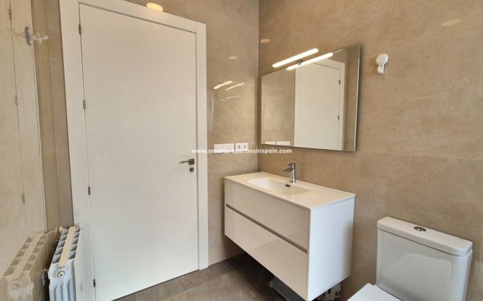 Image No.24-7 Bed Villa for sale