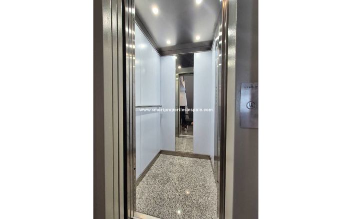 Image No.38-7 Bed Villa for sale