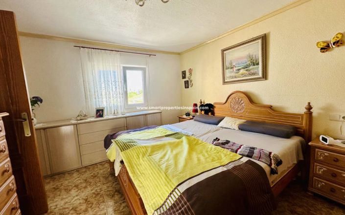 Image No.17-2 Bed Villa for sale