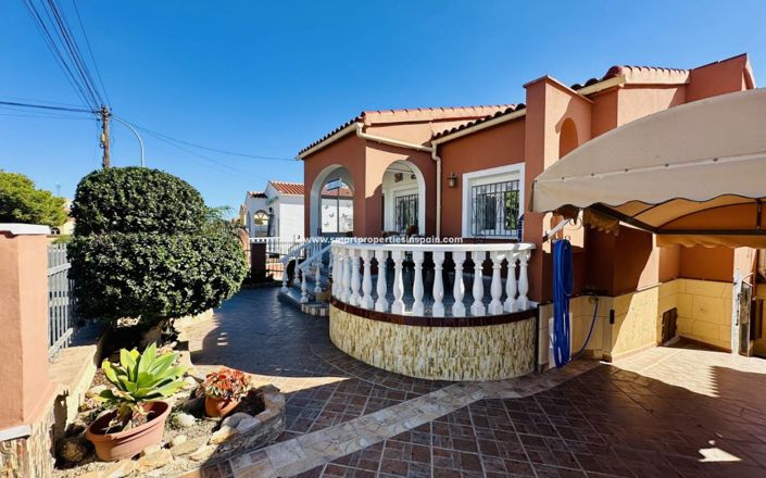 Image No.38-2 Bed Villa for sale